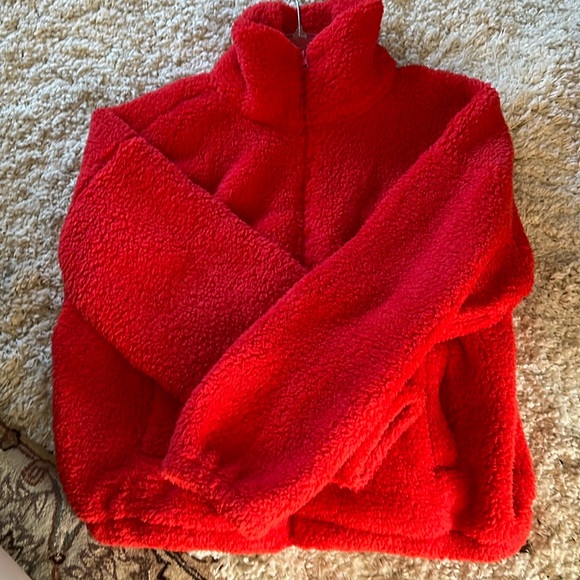 American Eagle NEW Bear Hug Zip up Women's Sherpa Jacket in Flame Red Sz M - Picture 11 of 13